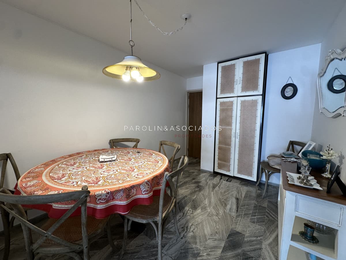 Apartamento en venta de 1 dormitorio en Peninsula, Punta del Este.