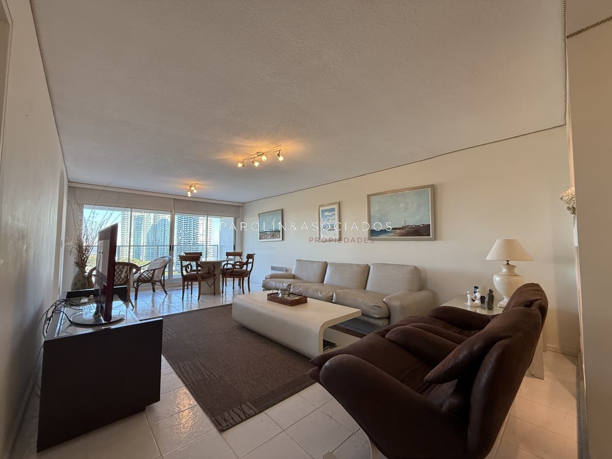Apartamento en venta - Lincoln Center torre Wilson, Punta del Este.