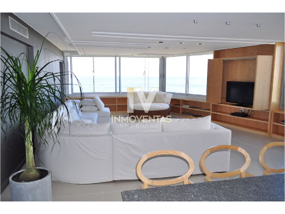 Apartamento en Brava, 3 dormitorios