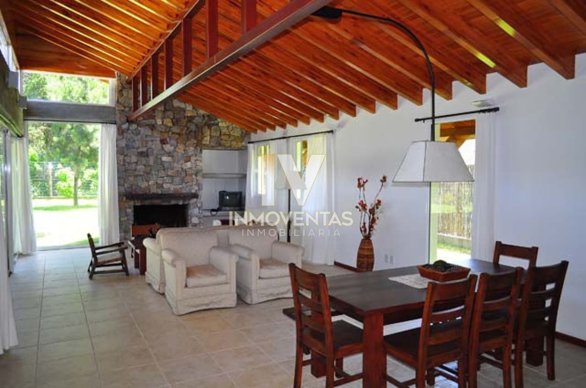 Casa en RincÃ³n del Indio, 3 dormitorios *