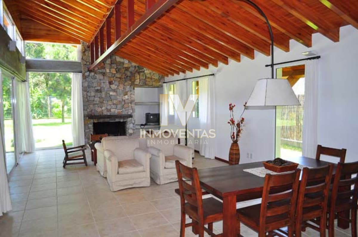 Casa en RincÃ³n del Indio, 3 dormitorios *