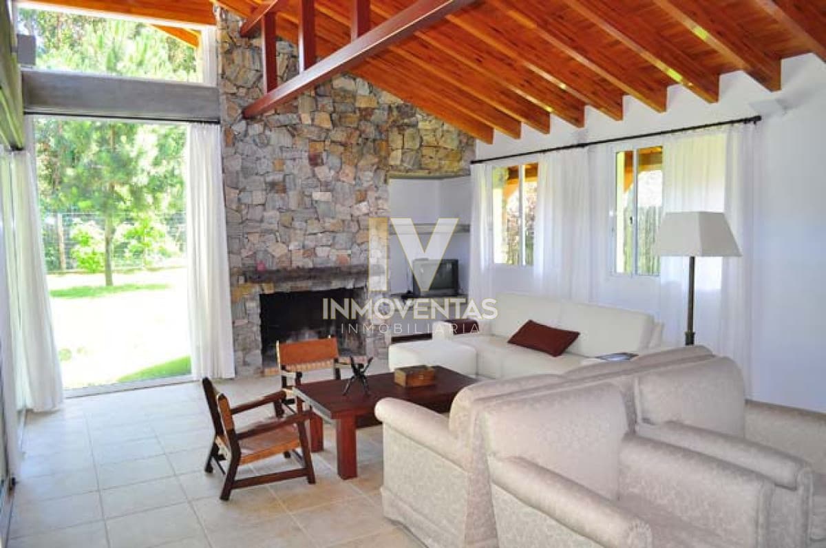 Casa en RincÃ³n del Indio, 3 dormitorios *