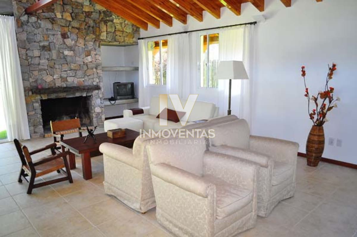 Casa en RincÃ³n del Indio, 3 dormitorios *