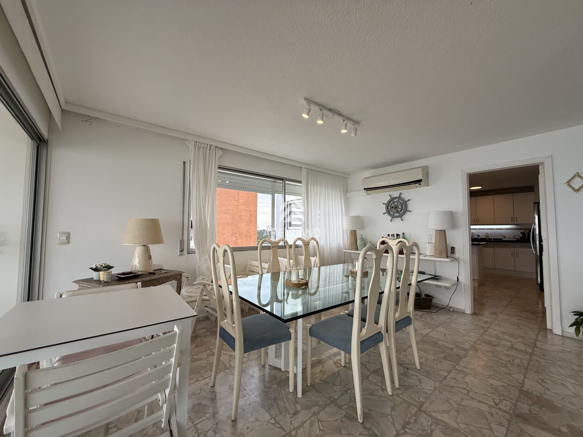 Apartamento ID.5628 - Venta apartamento 3 dormitorios