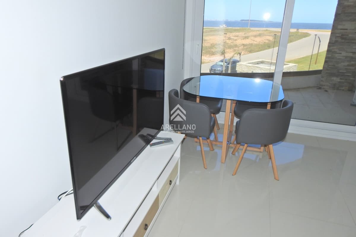 Apartamento ID.4133 - Venta apartamento 1 dormitorio en Pinares Punta del Este.-