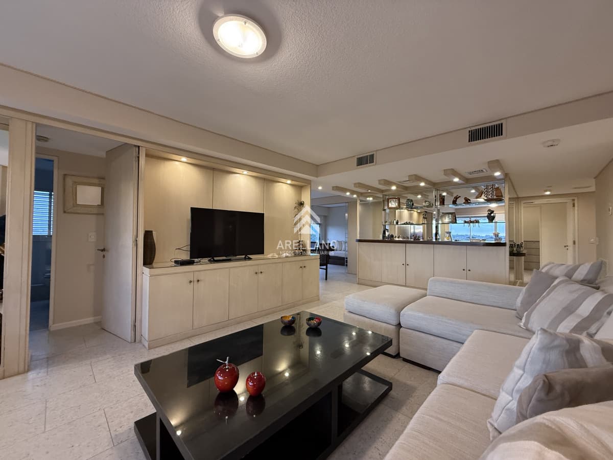 Apartamento ID.5562 - Alquiler Temporal  Lincoln Center Punta del Este