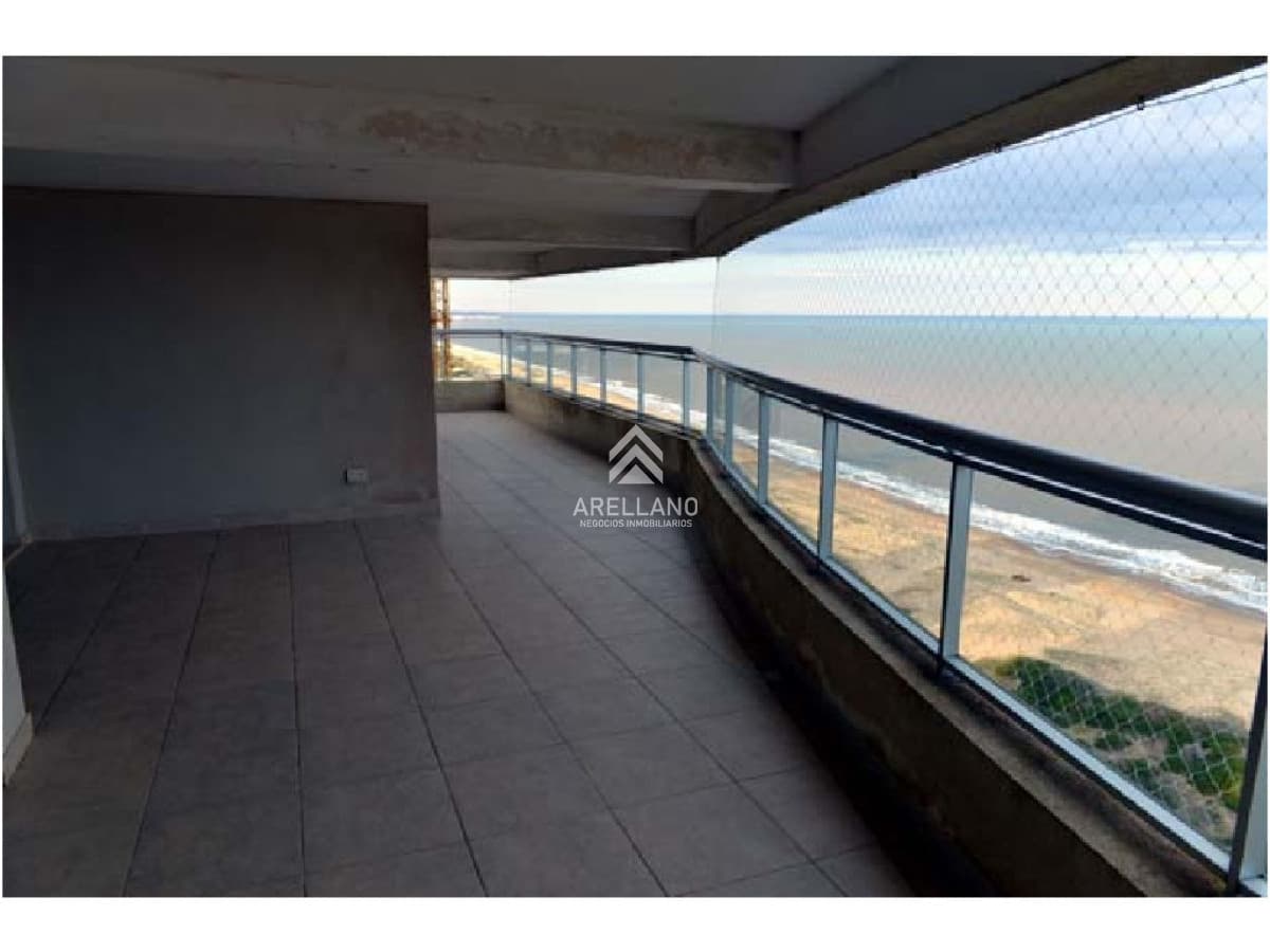 Apartamento ID.3856 - Venta apartamento 3 dormitorios y dependencia Playa Brava