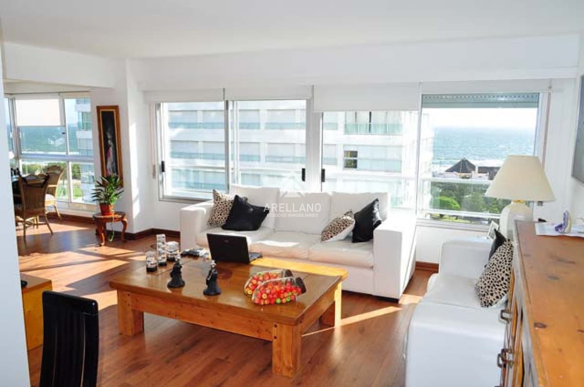 Apartamento ID.4452 - Venta apartamento 3 dormitorios