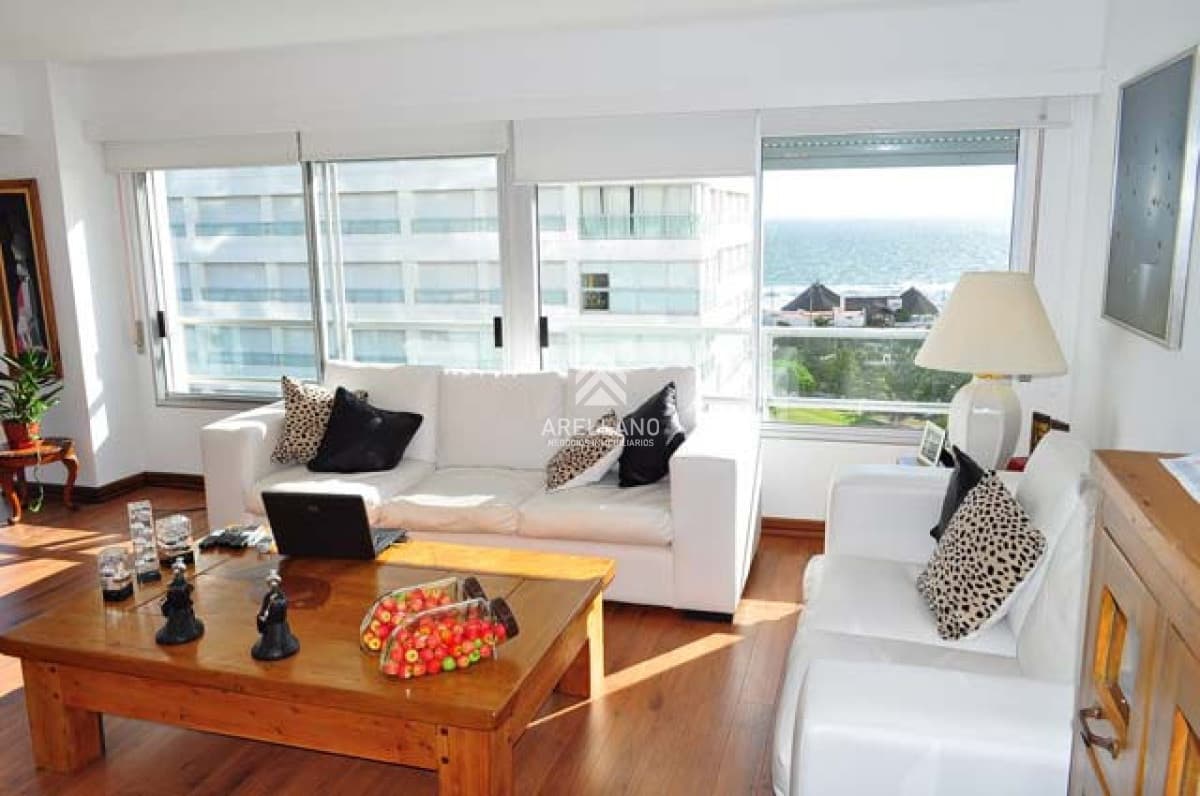 Apartamento ID.4452 - Venta apartamento 3 dormitorios