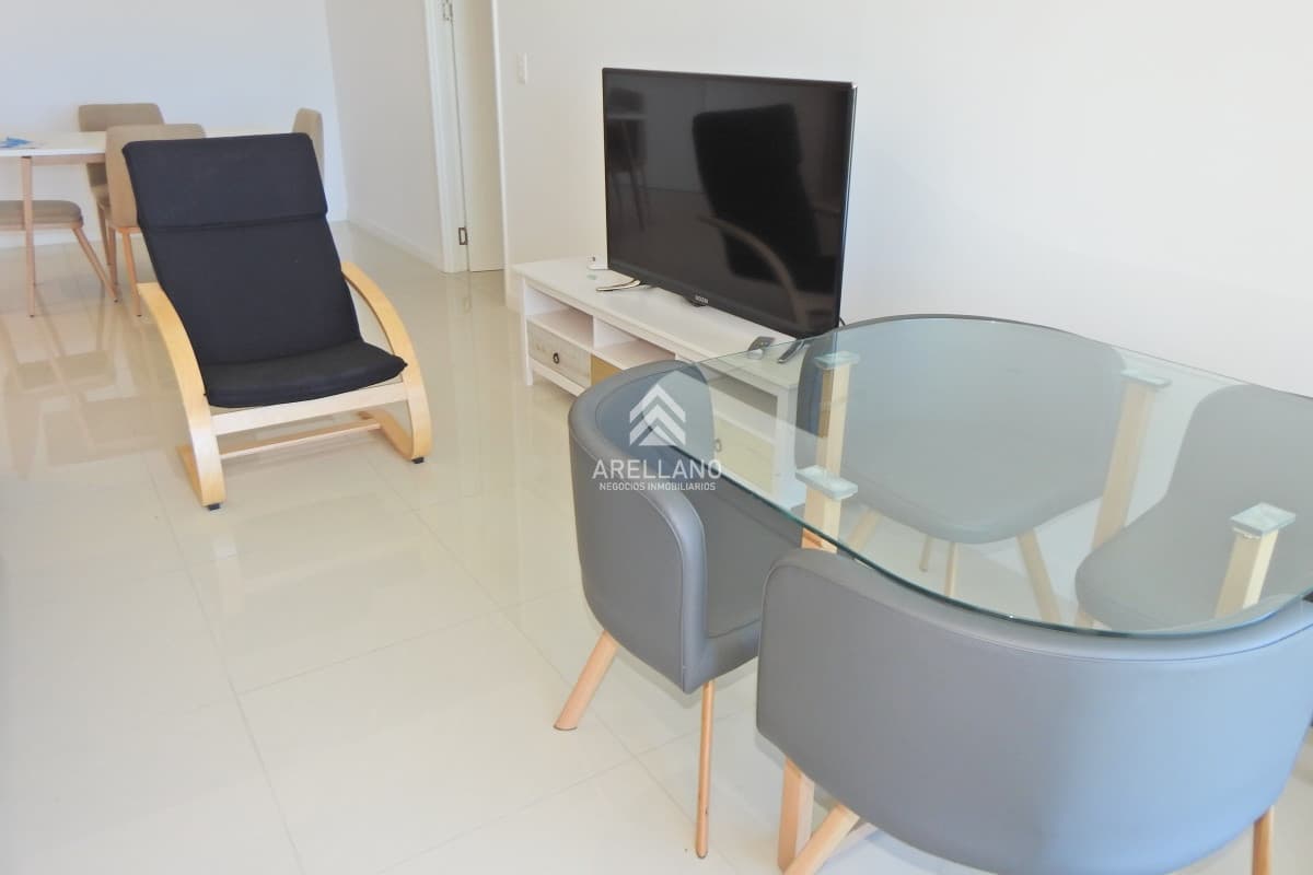 Apartamento ID.4133 - Venta apartamento 1 dormitorio en Pinares Punta del Este.-