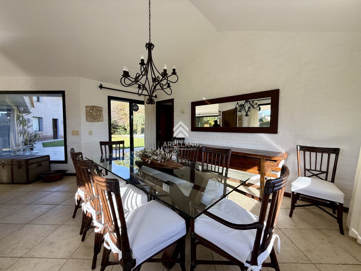 Casa ID.4874 - Chalet en Rincón del Indio – A 500 metros del mar