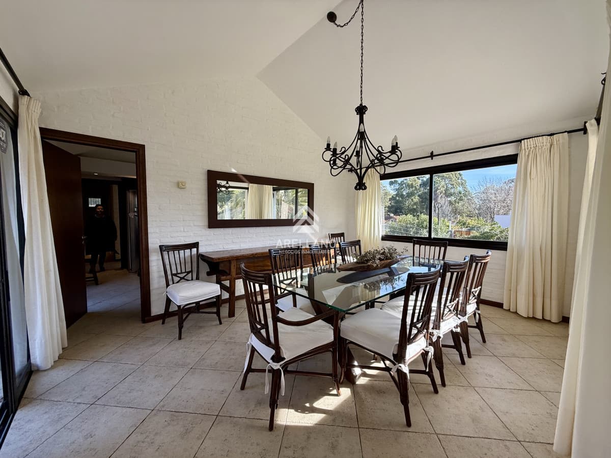 Casa ID.4874 - Chalet en Rincón del Indio – A 500 metros del mar