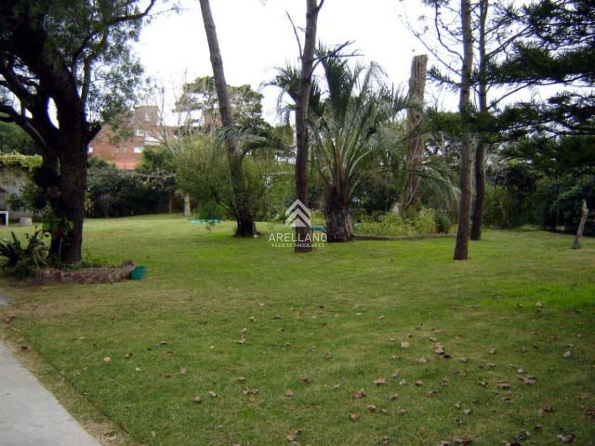 Casa ID.4370 - Venta casa 4 dormitorios y dependencia Aidy Grill