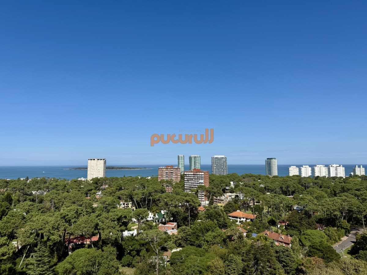 Venta de Apartamento  Parquemar Bosque  Parada 15 de Av. Roosevelt, Punta del Este