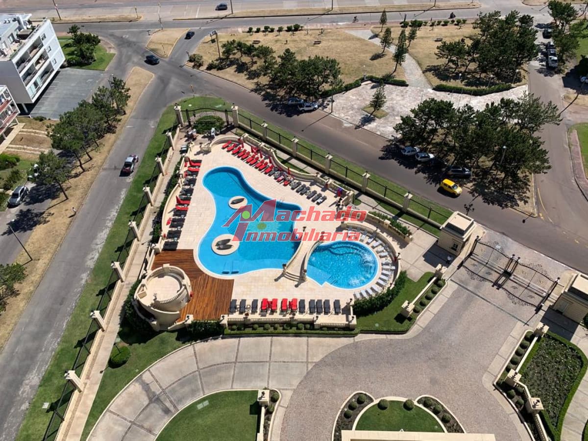 apartamento en venta y alquiler frente a playa mansa