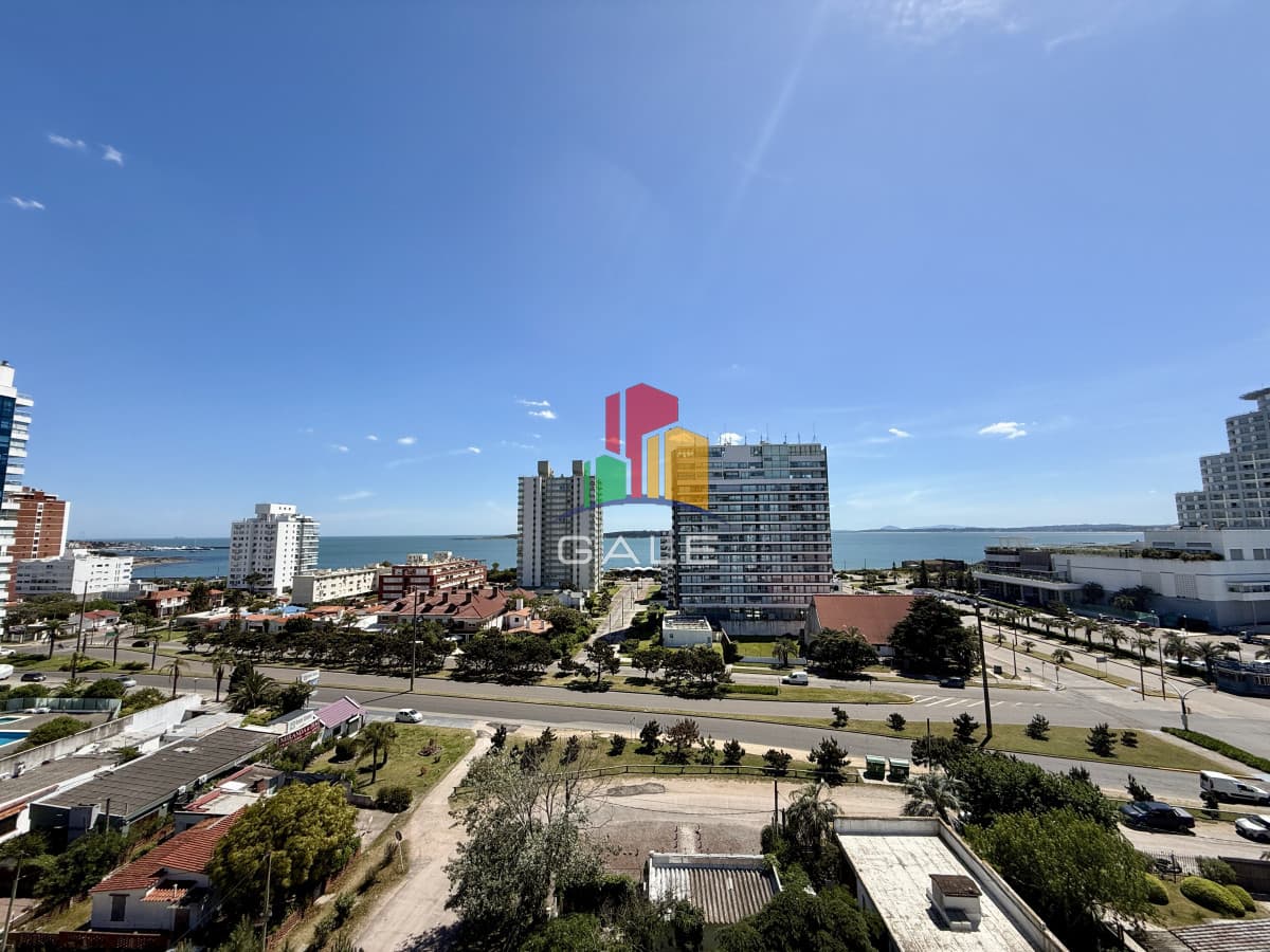 Gale Propiedades & Escribanía Apartamento ID.4634 - Apartamento dúplex con vista panorámica al mar