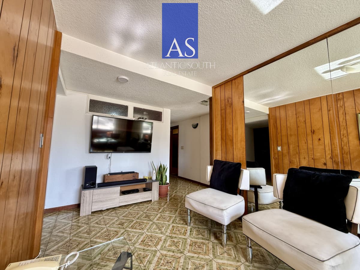 Apartamento 2 dormitorios con garage Peninsula Punta del Este