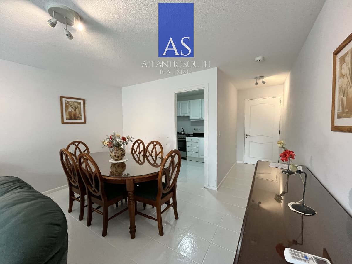 Apartamento 3 dormitorios a pasos del mar con excelentes servicios Playa Mansa
