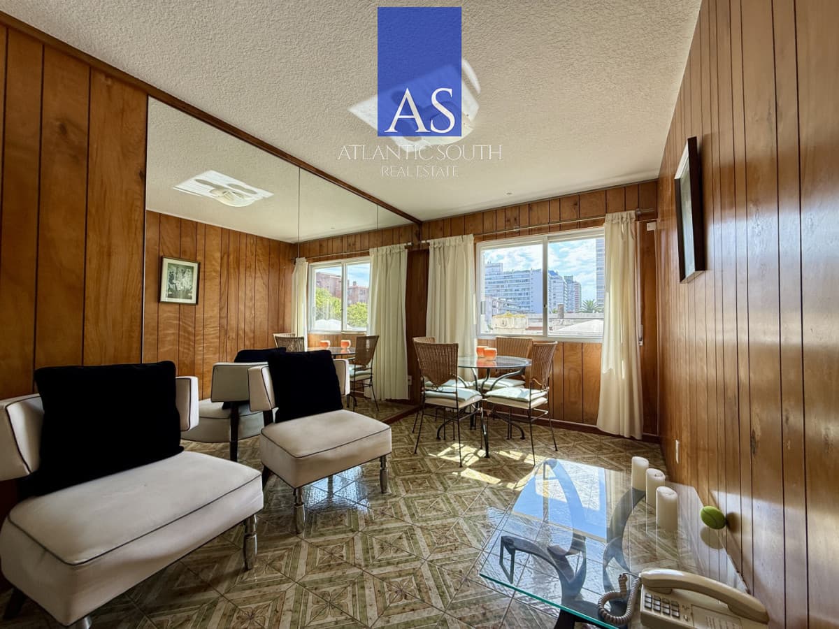 Apartamento 2 dormitorios con garage Peninsula Punta del Este