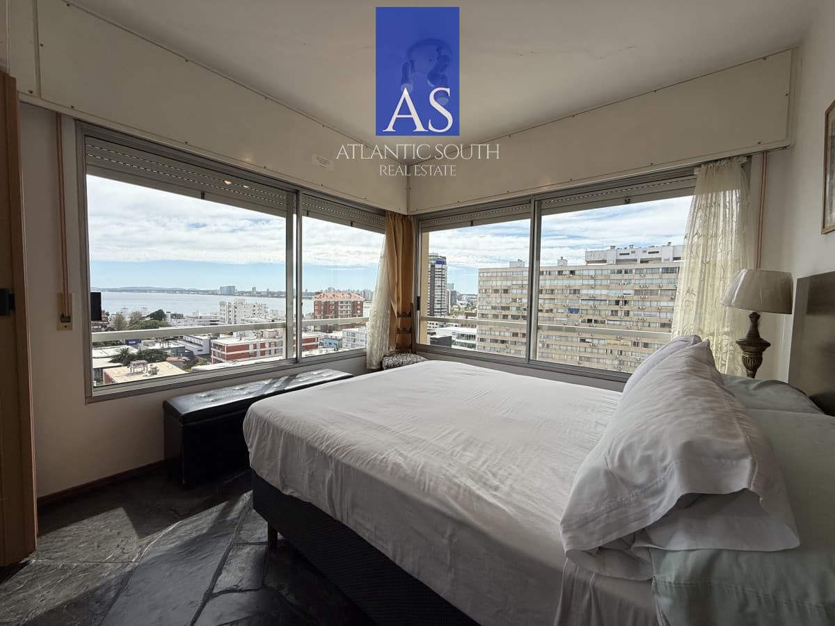 Apartamento 2 dormitorios vista al mar hacia Mansa en Península garage