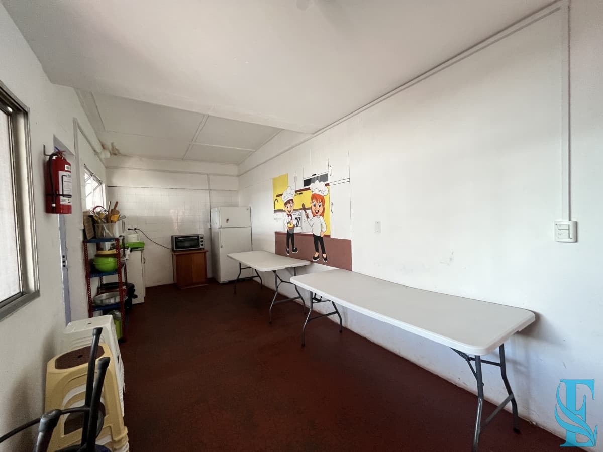 GRAN LOCAL EN VENTA