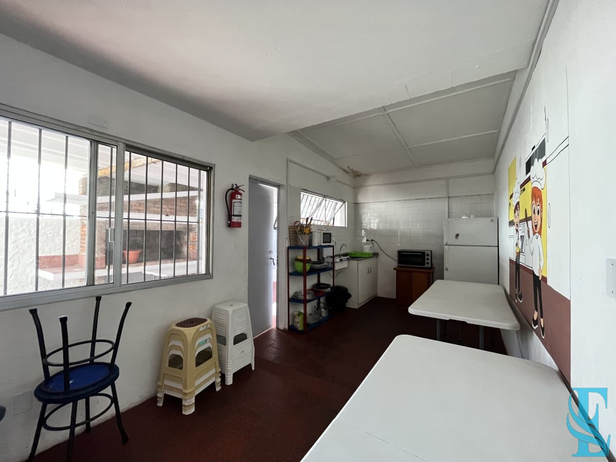 GRAN LOCAL EN VENTA
