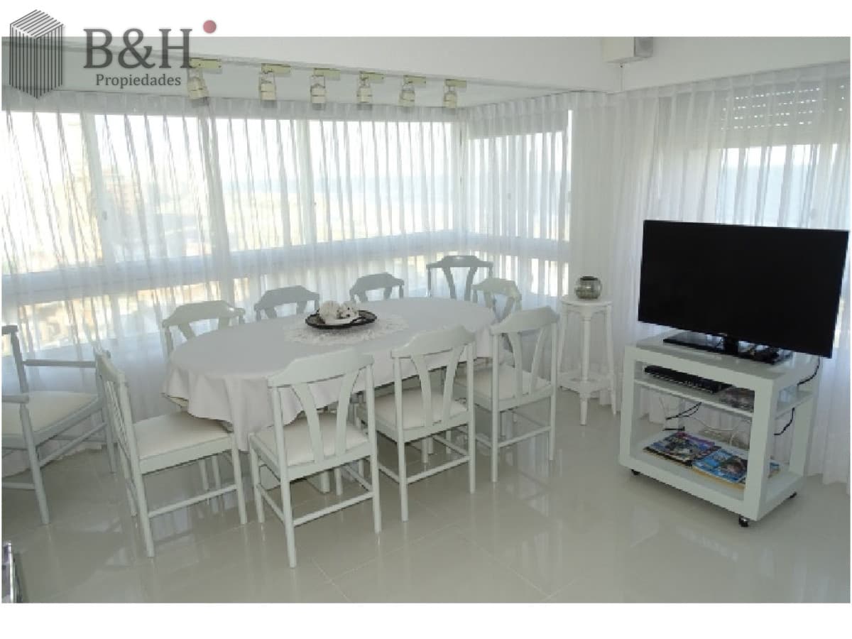Apartamento en Peninsula, 3 dormitorios
