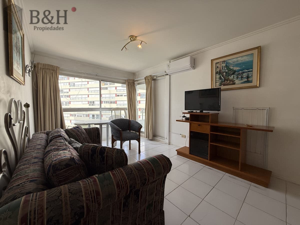 Punta del Este Piso alto con Vista al Mar! ,