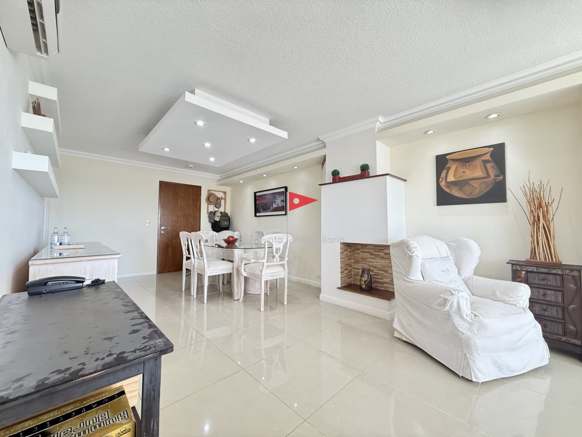 Apartamento ID.296 - Venta Parquemar R - Punta del Este
