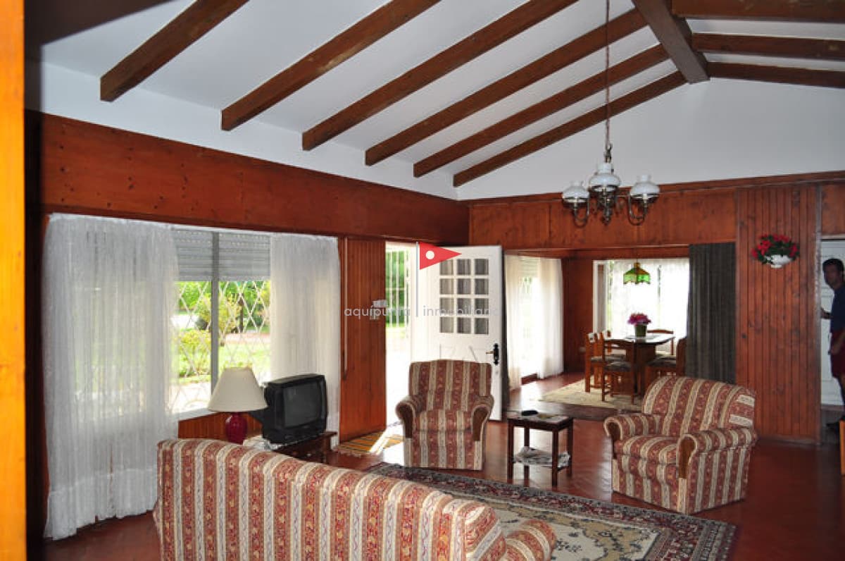 Casa ID.157 - Casa ubicada en Cantegril con lindo terreno