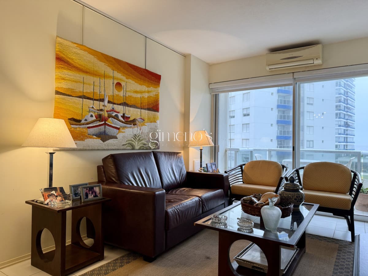 Apartamento en Venta - Torre Marina II 2 dormitorios - Playa Brava - Punta del Este