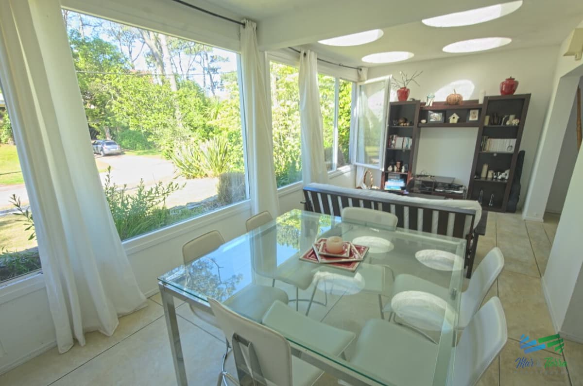 Alquilo casa de 4 dormitorios con piscina en Playa Brava, Punta del Este