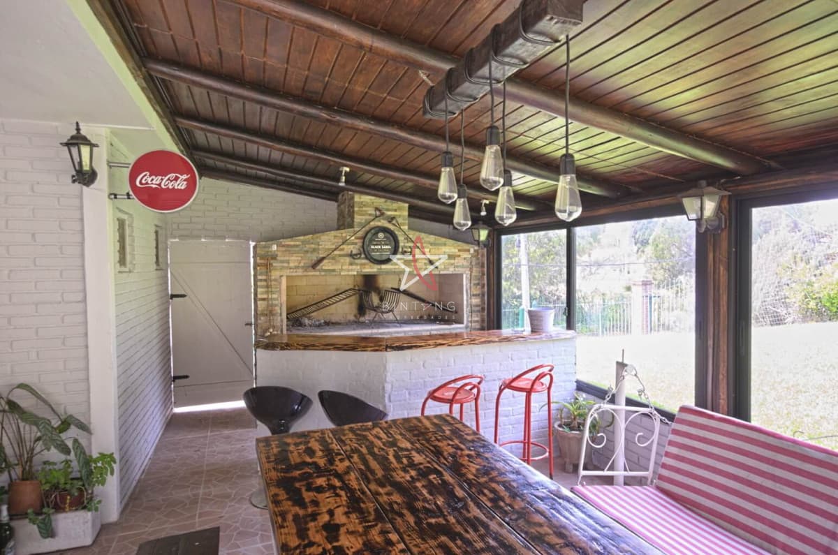 Casa en alquiler Punta del Este playa Mansa, 2 dormitorios y parrillero - Bintang Propiedades