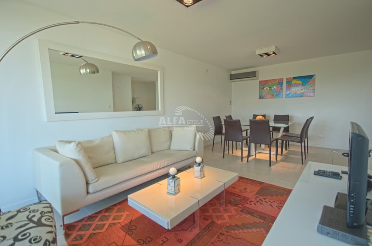 Apartamento en venta y alquiler - Playa Mansa