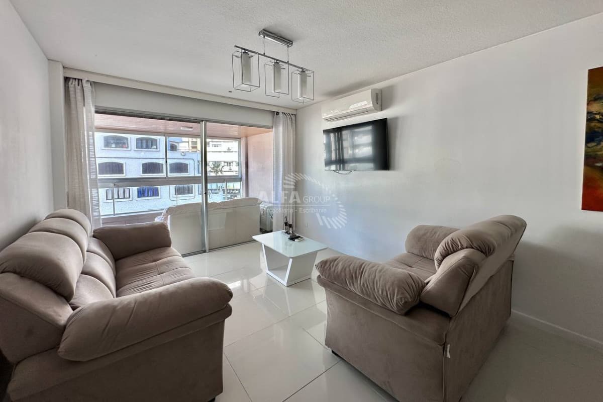 Apartamento en alquiler,  Playa Mansa, Punta del Este