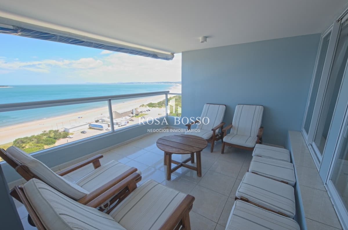 Venta apartamento de 3 dormitorios en primera linea - Mansa