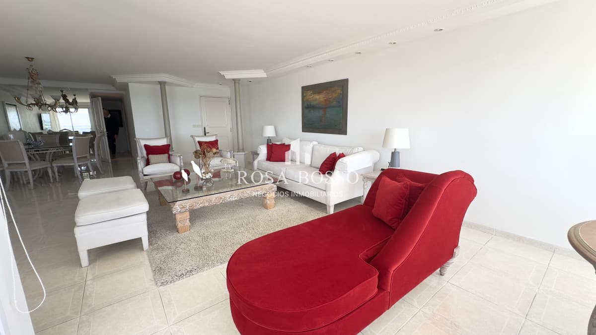 Venta apartamento de 3 dormitorios en primera linea - Mansa
