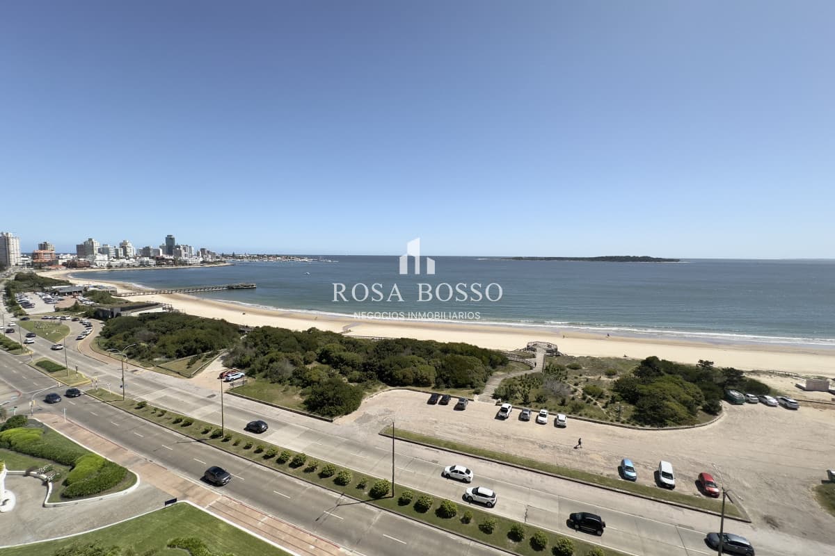Venta apartamento de 3 dormitorios en primera linea - Mansa