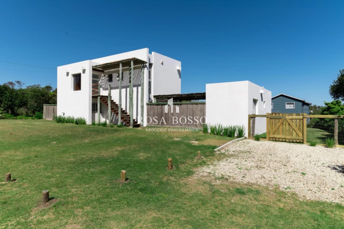 Casa en venta - La Juanita