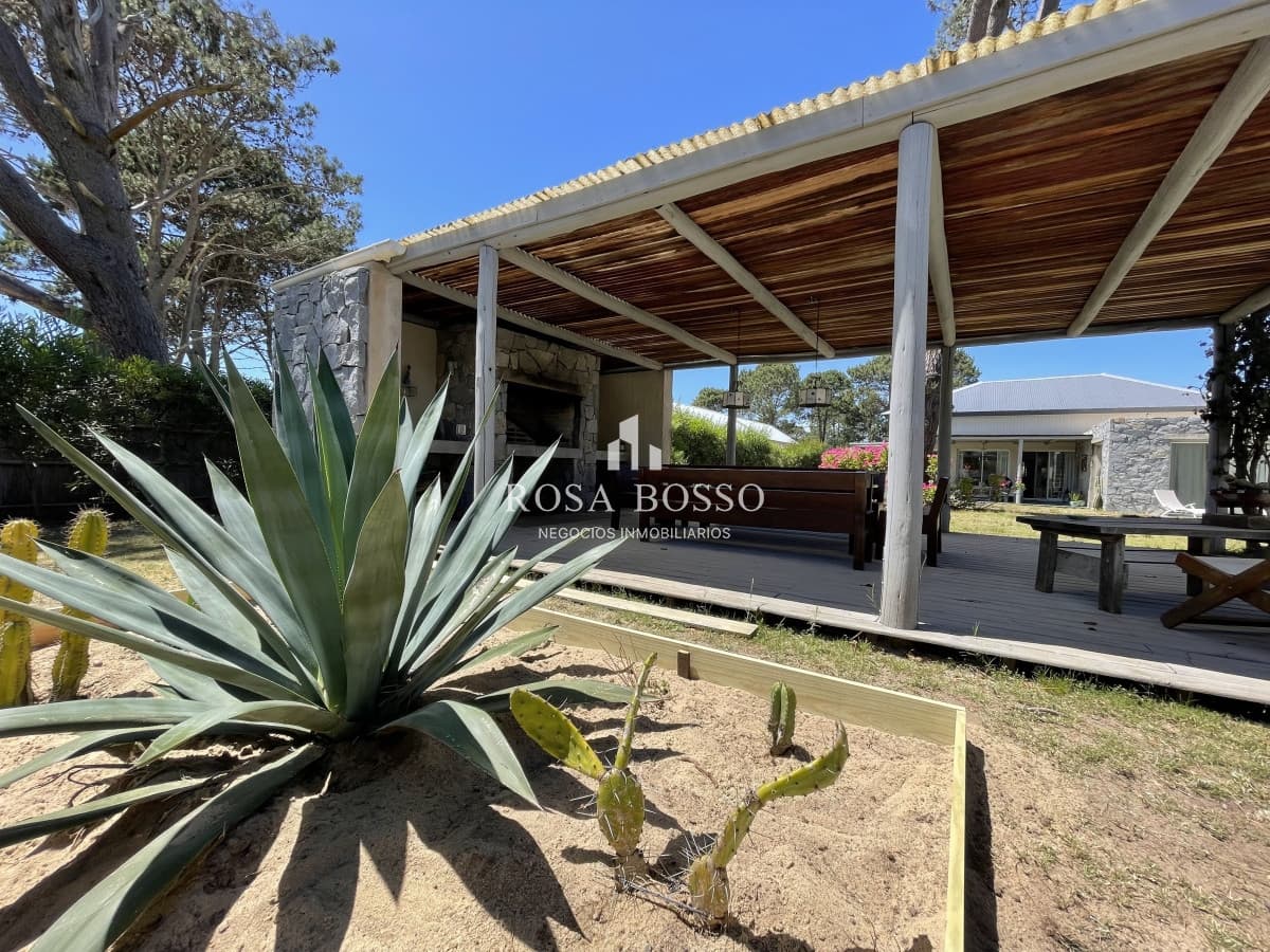 Casa en venta 3 dormitorios - José Ignacio