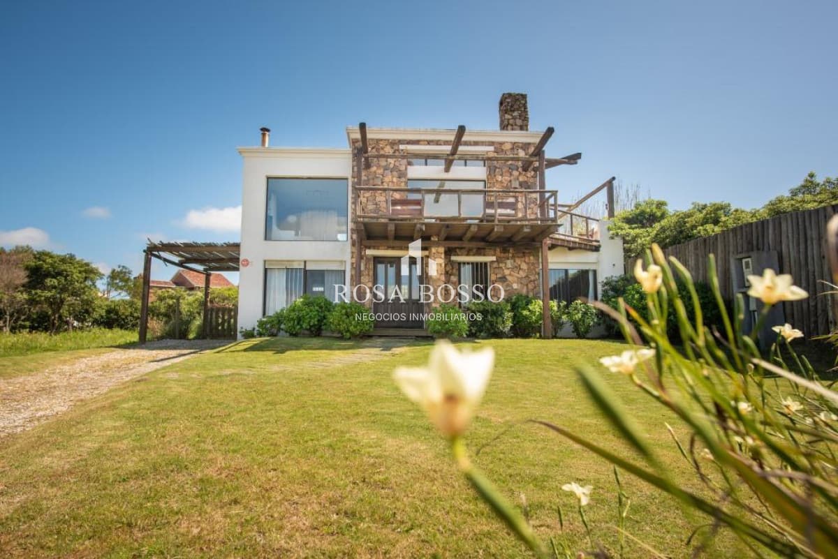 Casa en venta 4 dormitorios
