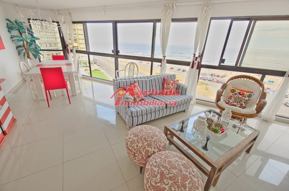 Alquiler apartamento 3 dormitorios, Playa Brava frente al mar
