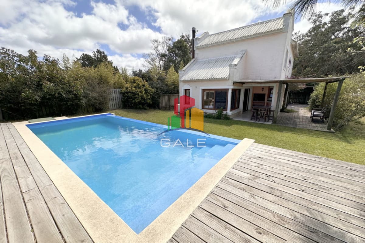 Casa en alquiler La Barra con piscina  -