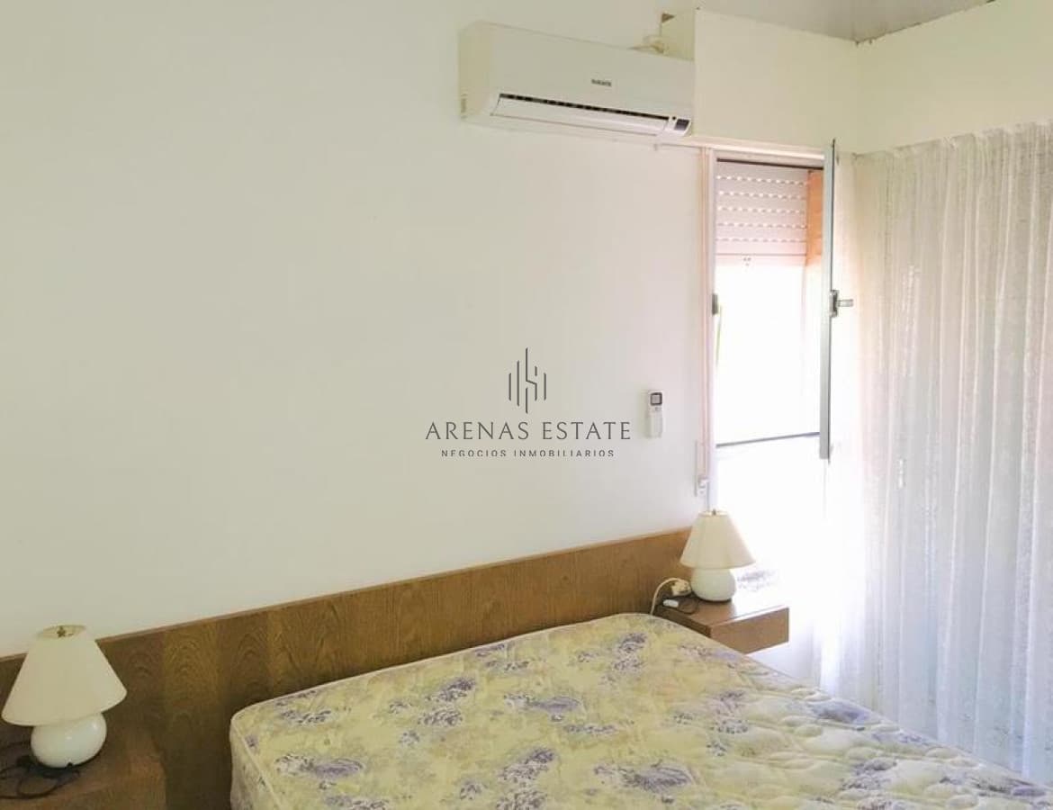 Apartamento en venta 3 dormitorios con parrillero Playa Mansa