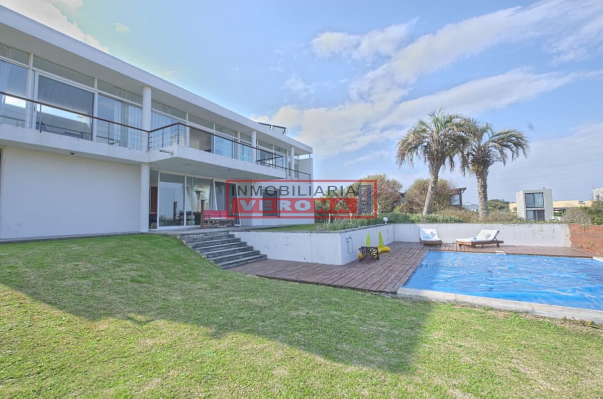 Casa en venta - Punta Piedras - Inmobiliaria Verona Punta