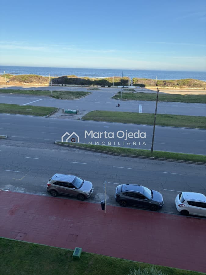 Apartamento ID.41603 - NUEVO INGRESO . Playa Brava , frente al mar