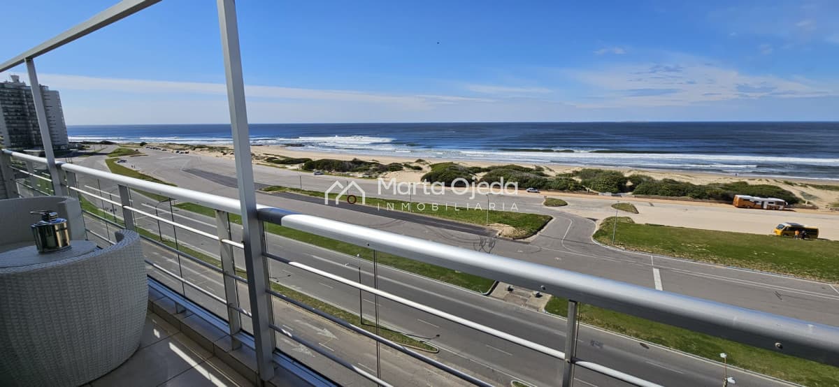 Apartamento ID.40609 - Apartamento en venta en Punta del Este con vista panorámica a La Brava