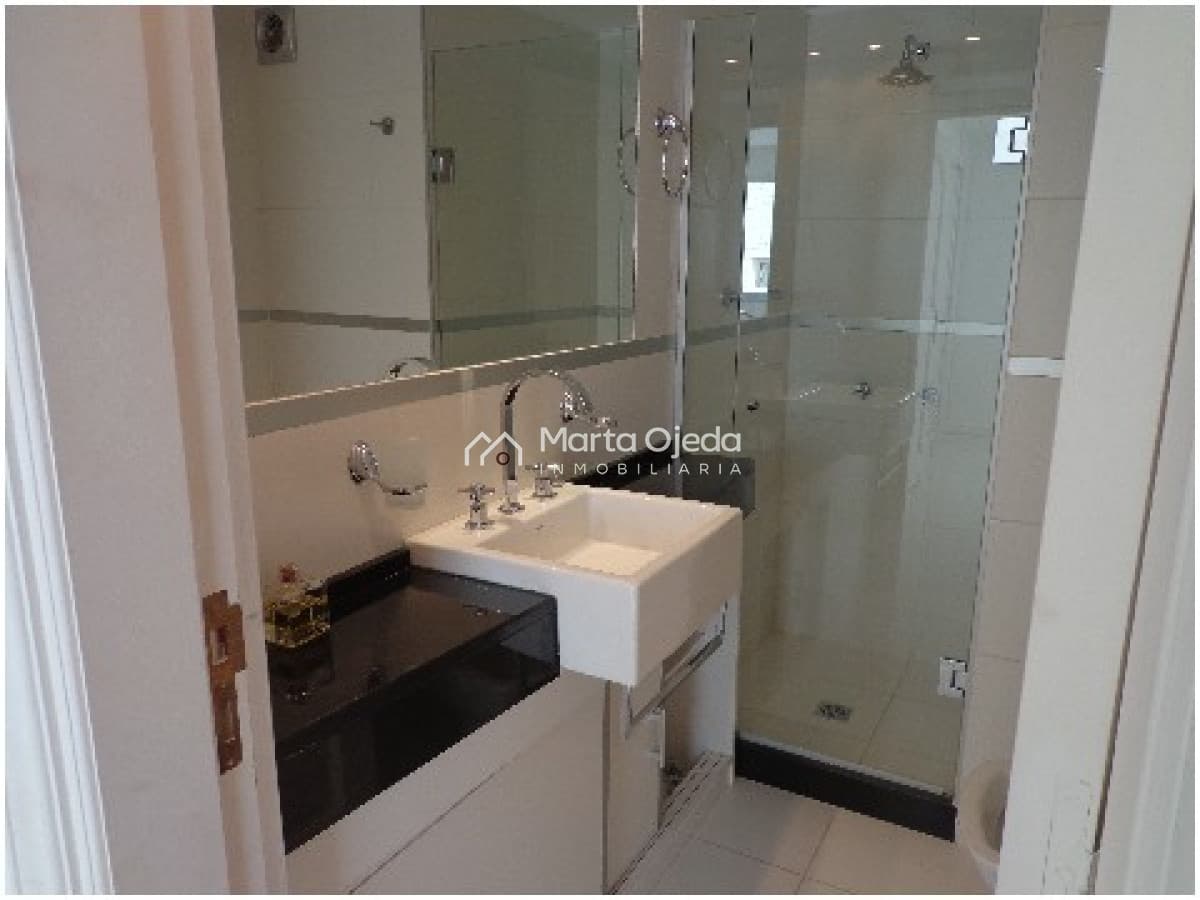 Apartamento ID.38413 - PRECIO REBAJADO .Apartamento con magnífica Vista al Puerto