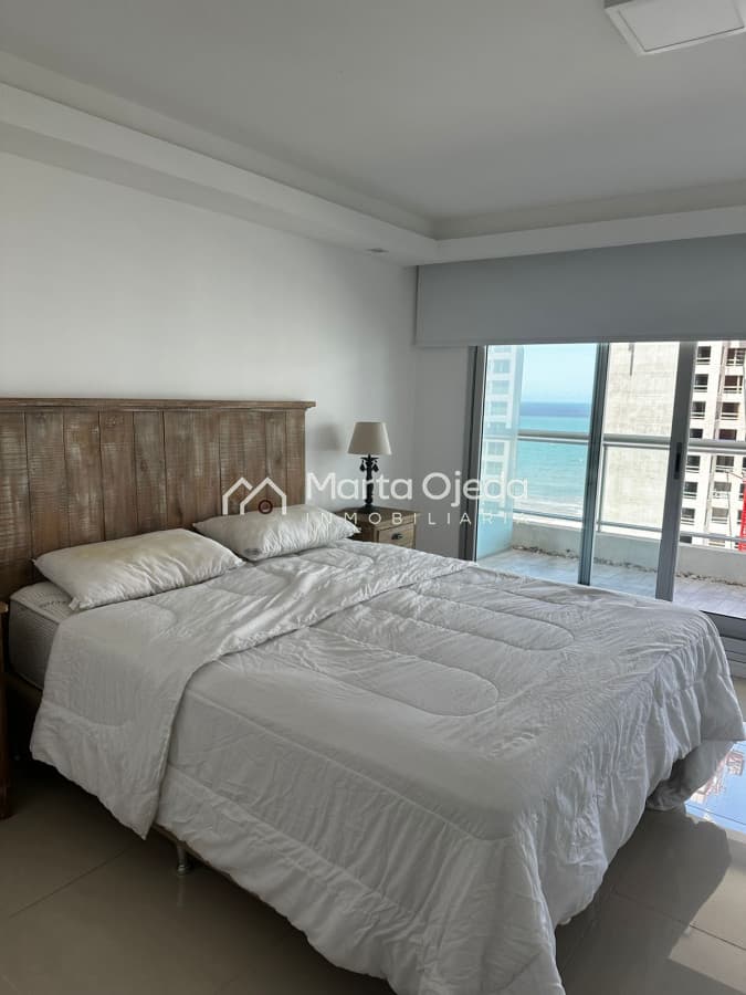 Playa Brava .Apartamento a pocos metros del mar   -