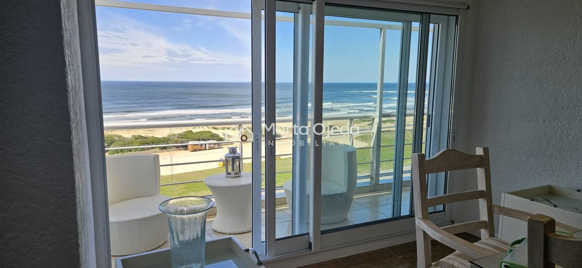 Apartamento ID.40609 - Apartamento en venta en Punta del Este con vista panorámica a La Brava